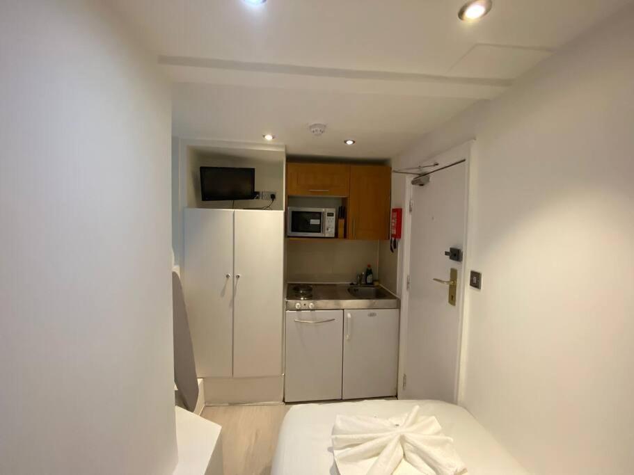 F2- Basement Studio Fits 1 Near Paddington لندن المظهر الخارجي الصورة